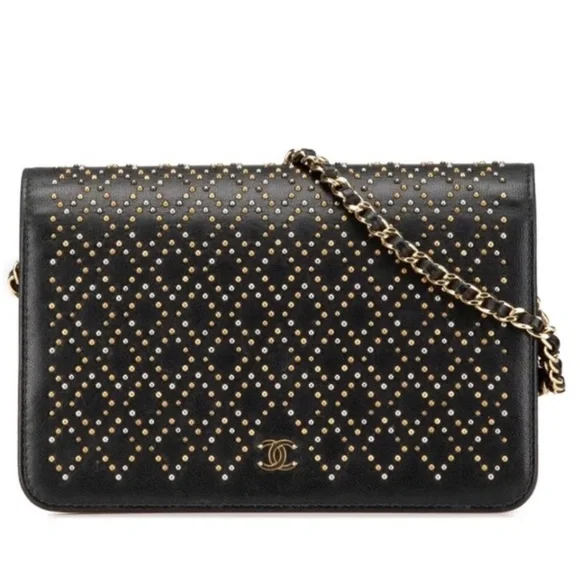 Chanel WOC Studded - Picture 6 of 7